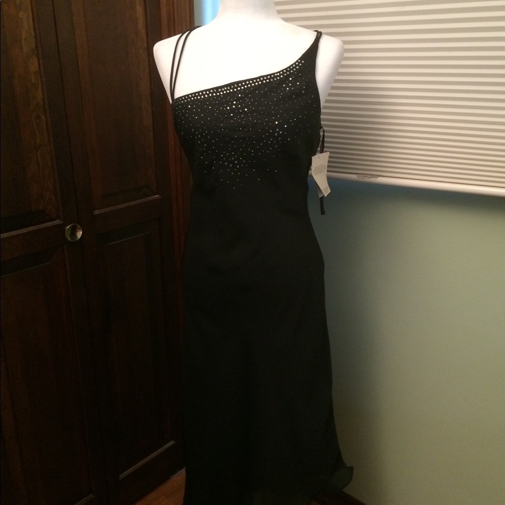 NWT Vintage Diagonal front/hem skinny strap dress